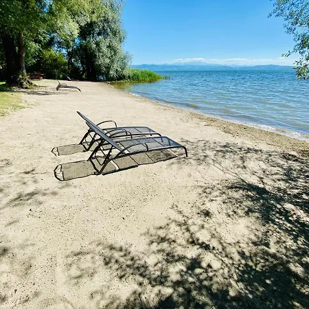 Ferien-apartment Riedperle Mit Privatstrandzugang Apartment Friedrichshafen