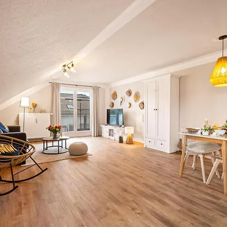 Ferien-apartment Riedperle Mit Privatstrandzugang Apartment